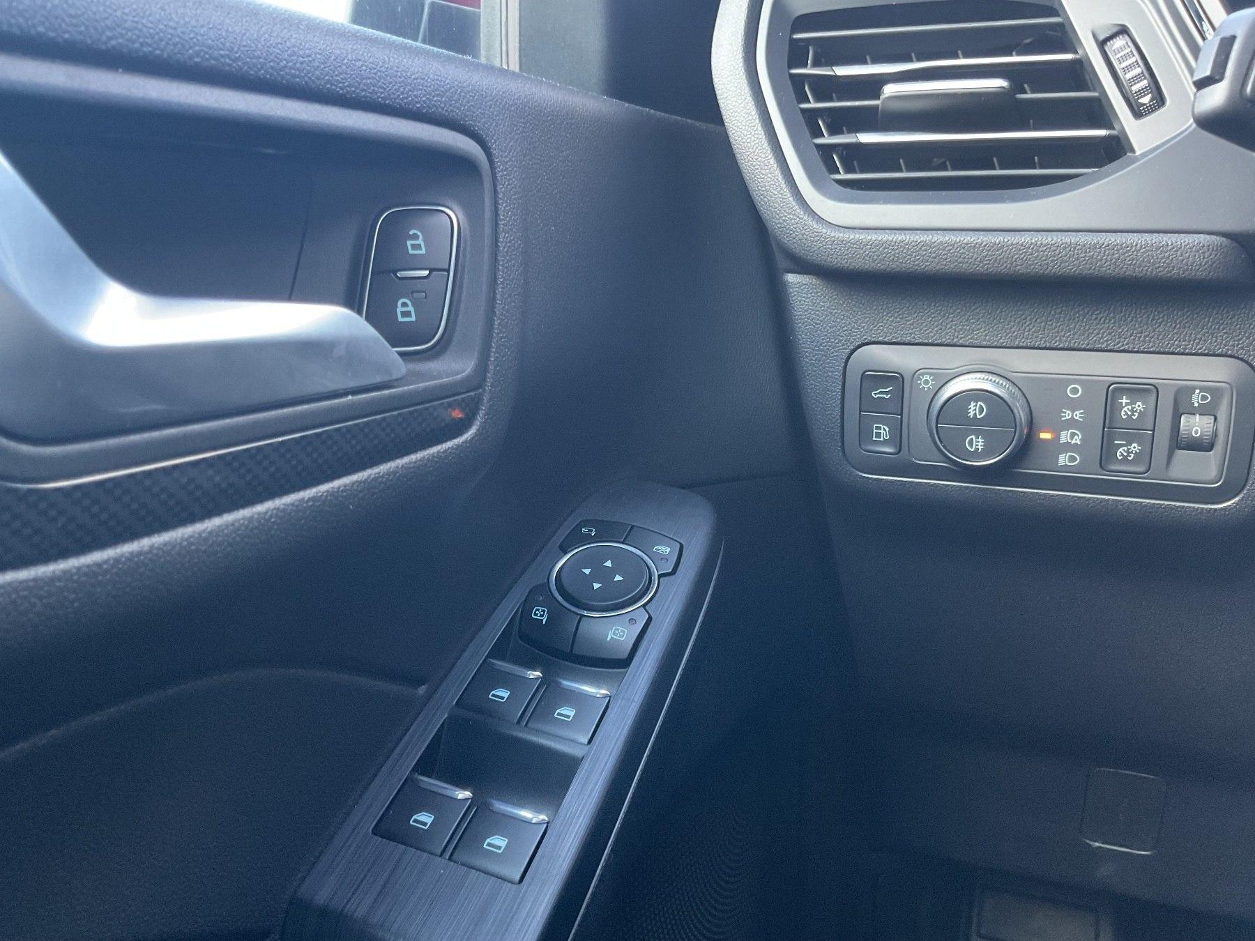FORD ST-Line X PHEV *LED*B&O*iACC*PANO*SHZ*RFK* FORD ST-Line X PHEV *LED*B&O*iACC*PANO*SHZ*RFK*
