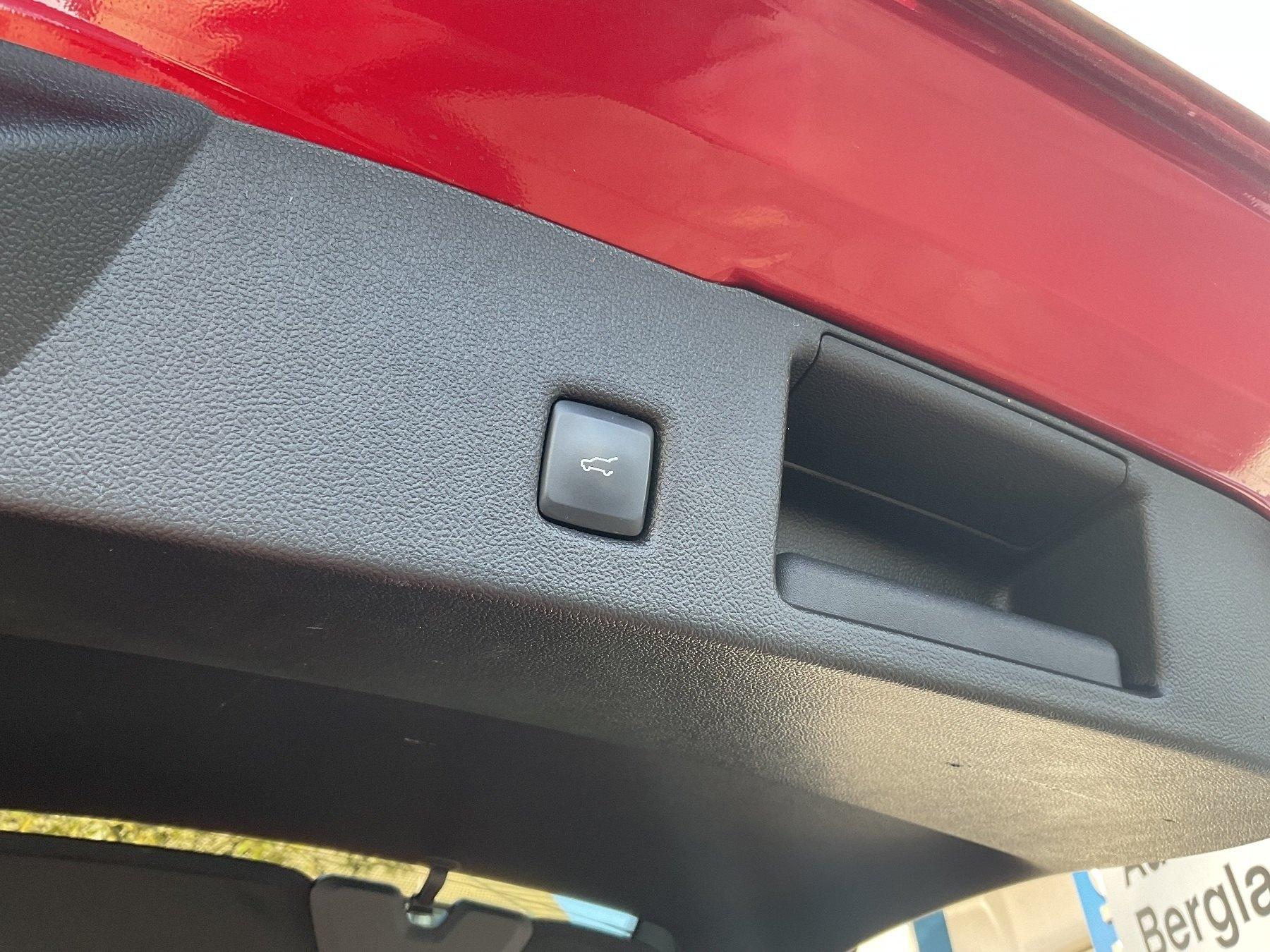FORD ST-Line X PHEV *LED*B&O*iACC*PANO*SHZ*RFK* FORD ST-Line X PHEV *LED*B&O*iACC*PANO*SHZ*RFK*