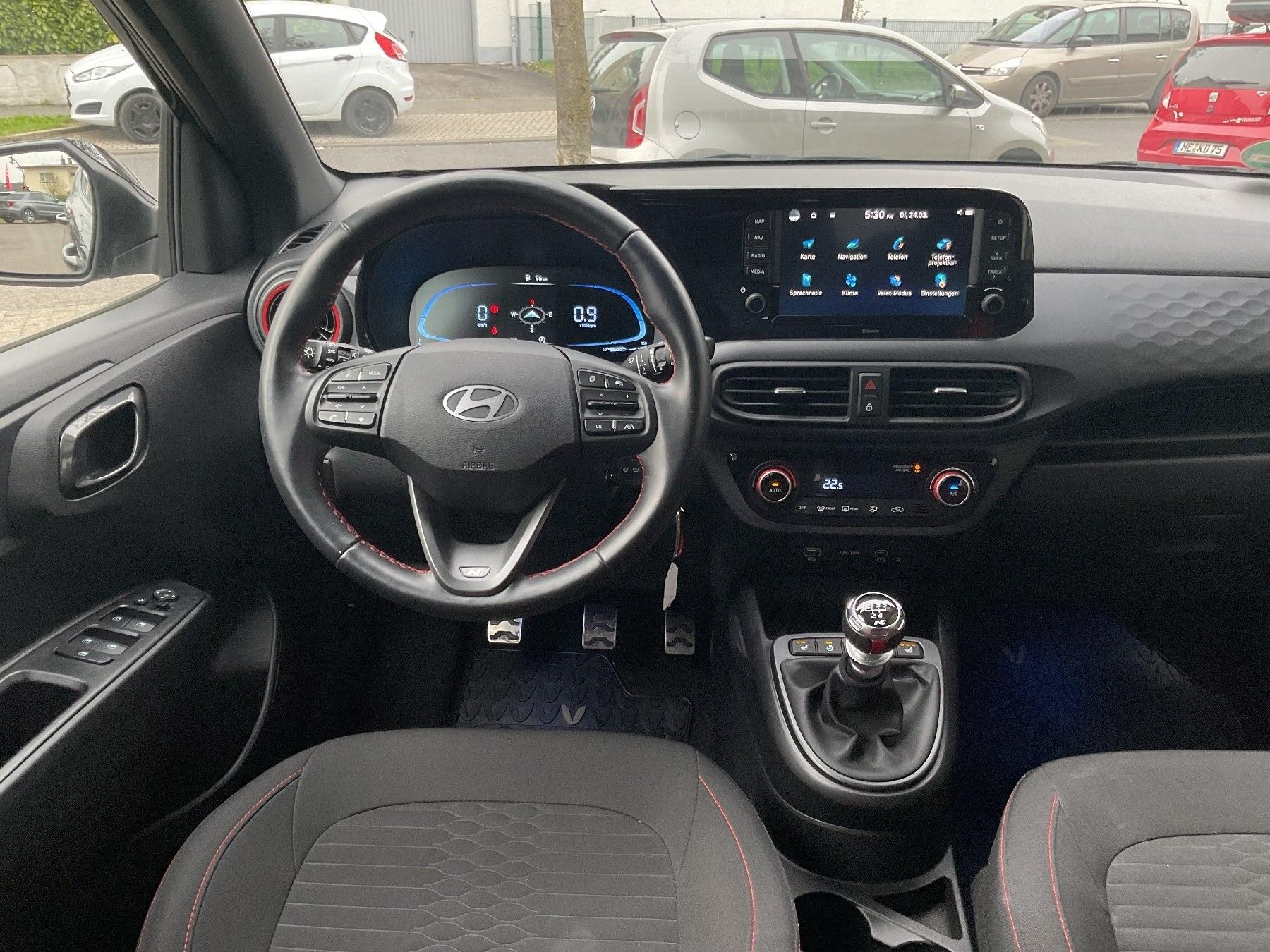 HYUNDAI N-Line 100PS *NAVI*RFK*PDC*SHZ*Ke*LM*GRA* HYUNDAI N-Line 100PS *NAVI*RFK*PDC*SHZ*Ke*LM*GRA*