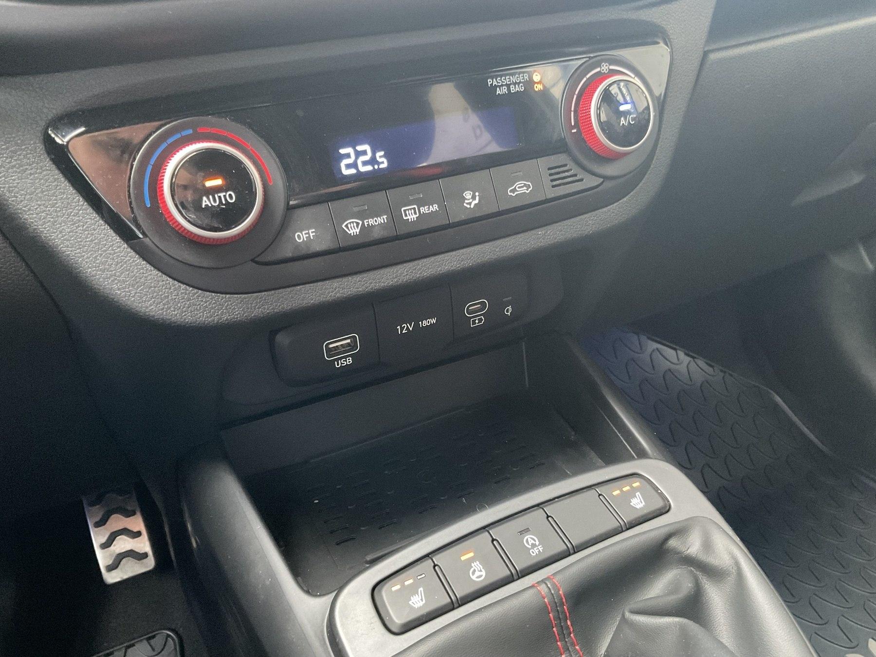 HYUNDAI N-Line 100PS *NAVI*RFK*PDC*SHZ*Ke*LM*GRA* HYUNDAI N-Line 100PS *NAVI*RFK*PDC*SHZ*Ke*LM*GRA*