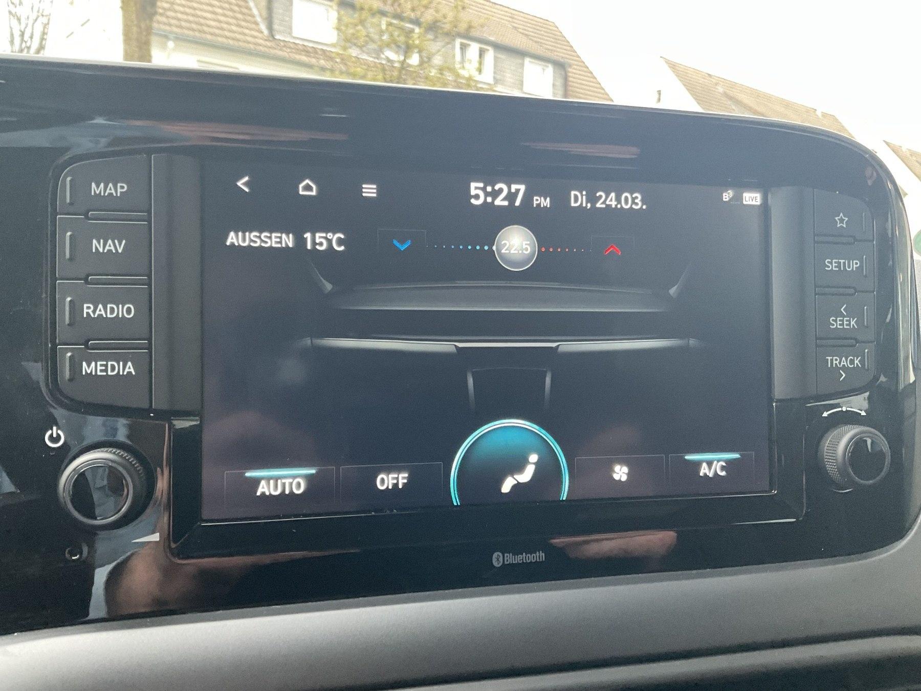 HYUNDAI N-Line 100PS *NAVI*RFK*PDC*SHZ*Ke*LM*GRA* HYUNDAI N-Line 100PS *NAVI*RFK*PDC*SHZ*Ke*LM*GRA*