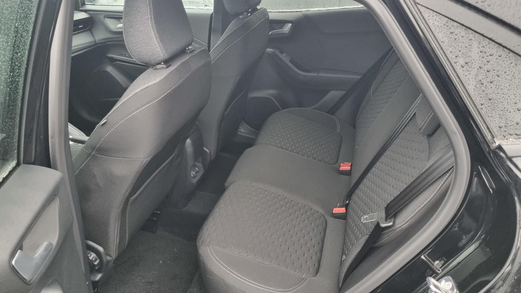 FORD TITANIUM 5D 1.0T 125 MHEV M6 FWD FORD TITANIUM 5D 1.0T 125 MHEV M6 FWD