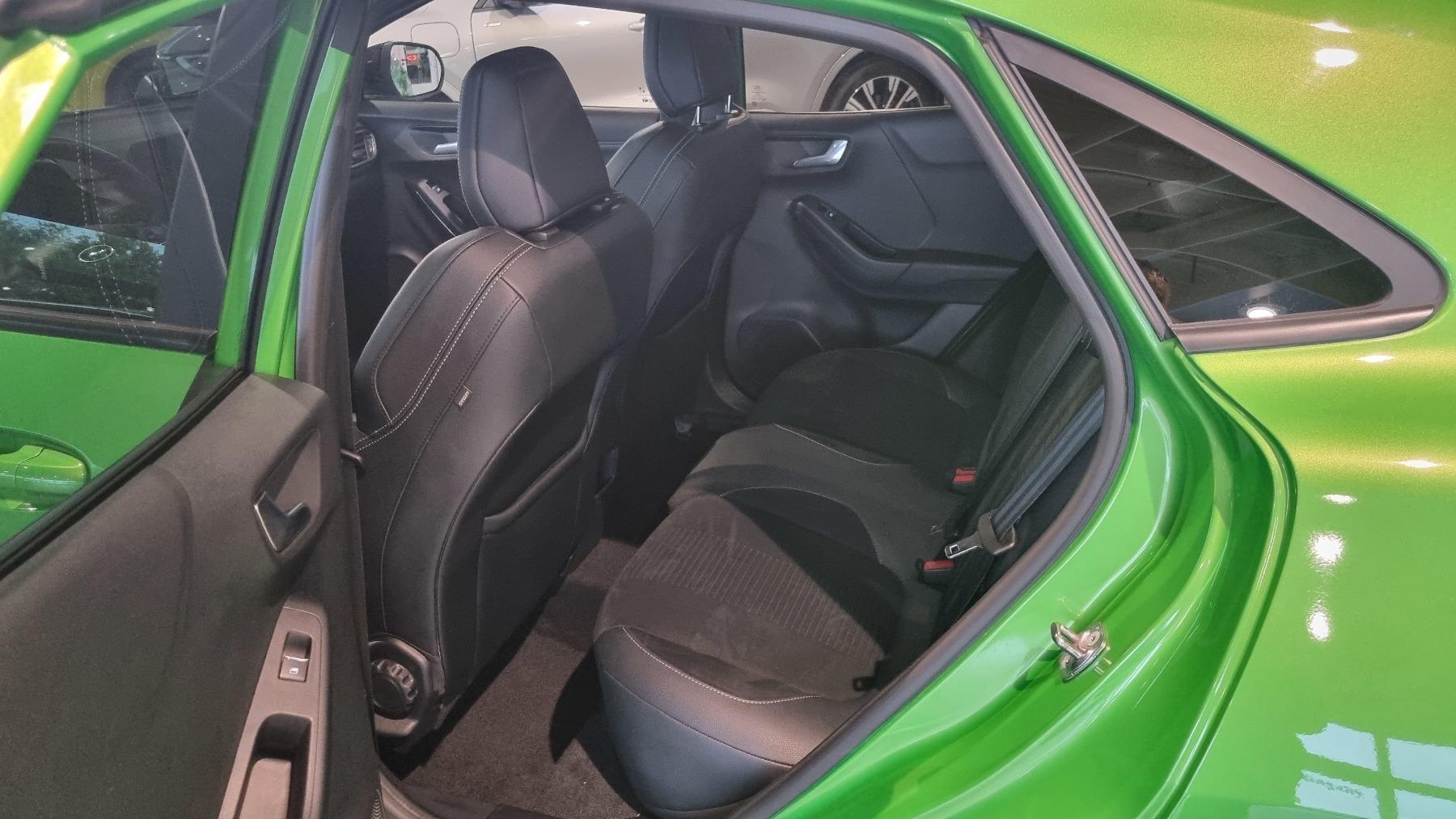 FORD ST X 1.5L 200PS M6 FWD FORD ST X 1.5L 200PS M6 FWD