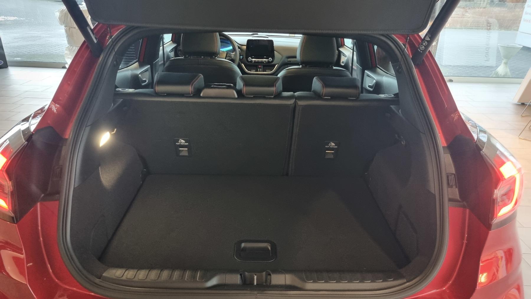 FORD ST-LINE X 1.0L MHEV 125PS M6 FORD ST-LINE X 1.0L MHEV 125PS M6