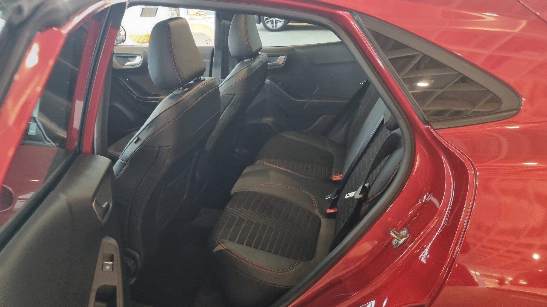 FORD ST-LINE X 1.0L MHEV 125PS M6 FORD ST-LINE X 1.0L MHEV 125PS M6