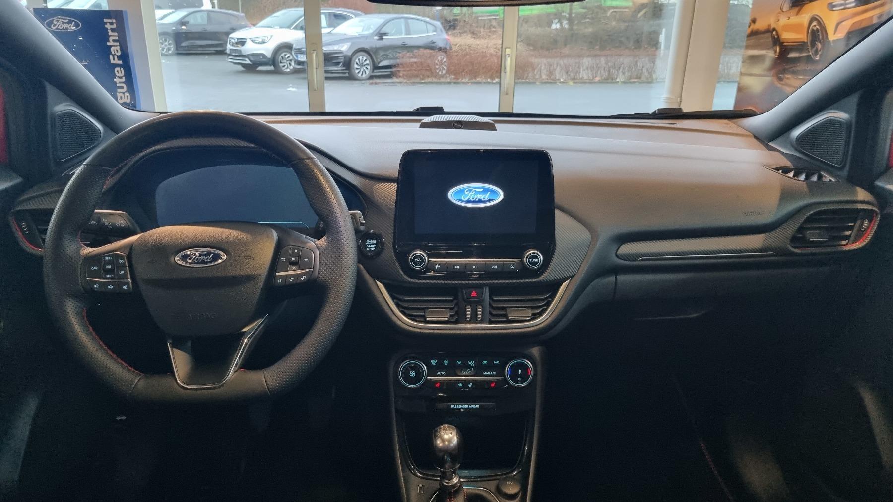 FORD ST-LINE X 1.0L MHEV 125PS M6 FORD ST-LINE X 1.0L MHEV 125PS M6