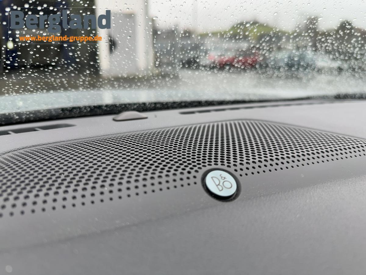 FORD TITANIUM X 2.5 PHEV 225PS FORD TITANIUM X 2.5 PHEV 225PS