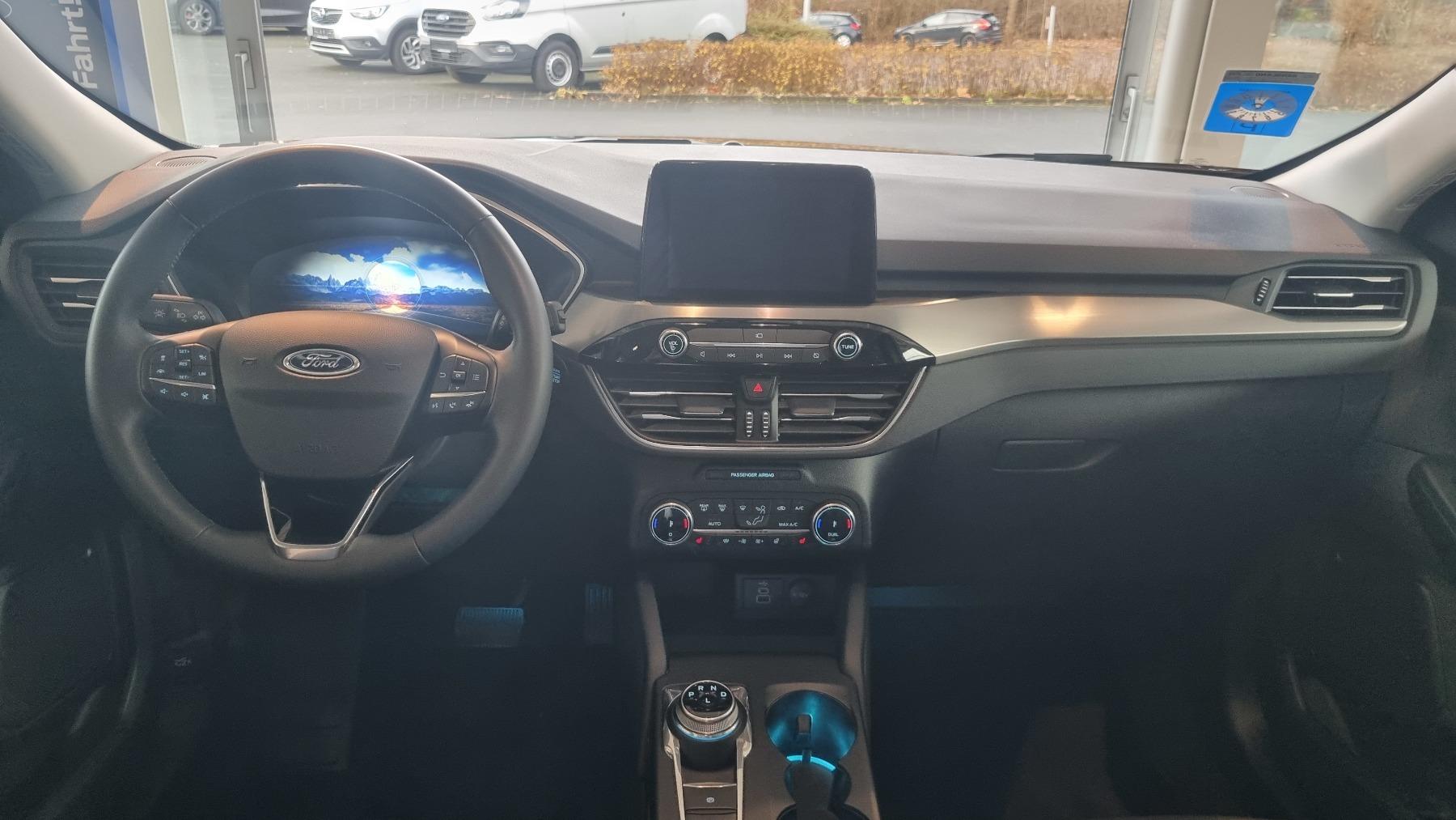 FORD TITANIUM 2.0TD ECOBLUE 120PS AT FORD TITANIUM 2.0TD ECOBLUE 120PS AT