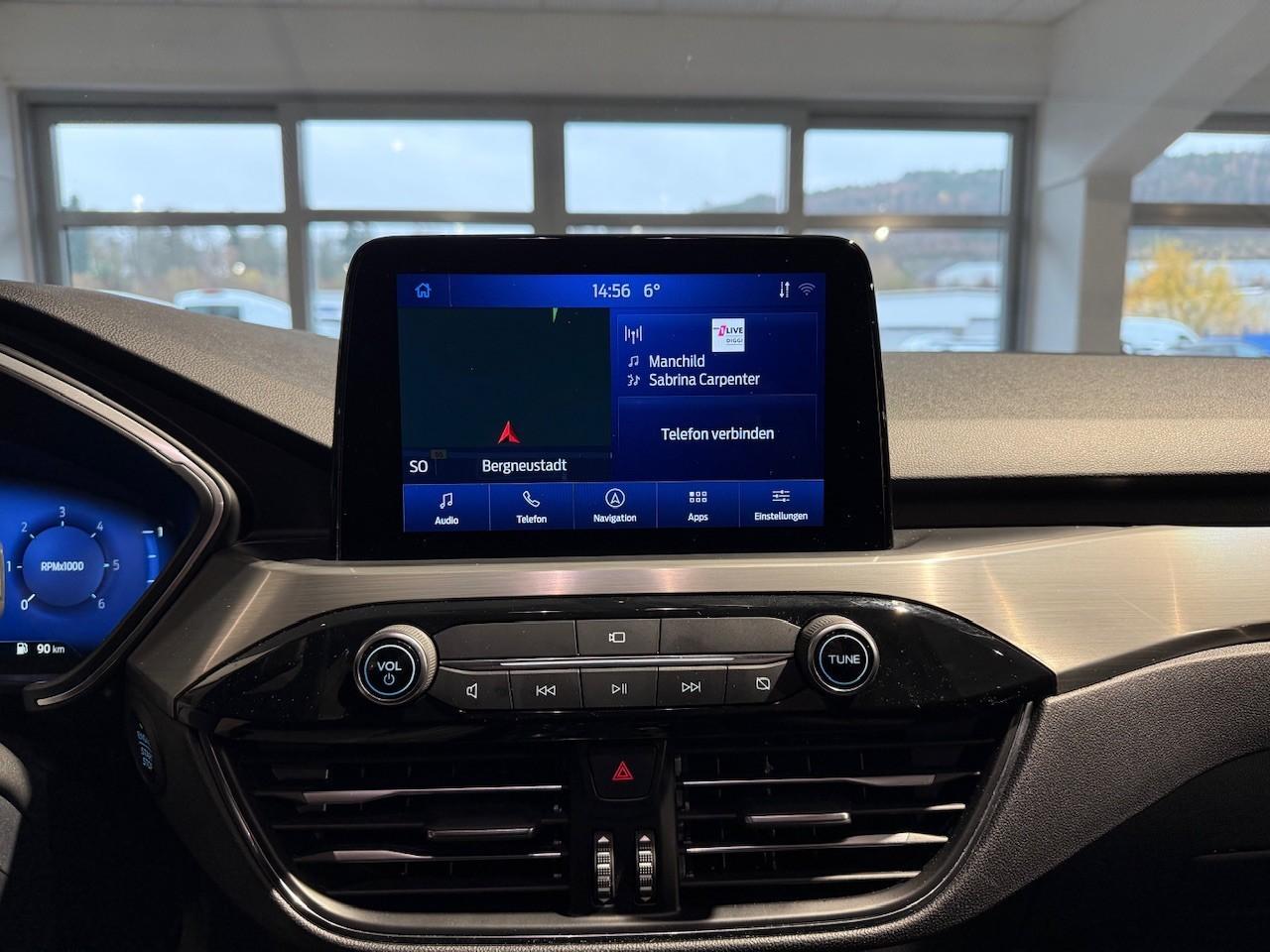 FORD TITANIUM 2.0l ECOBLUE 120PS Automatik FORD TITANIUM 2.0l ECOBLUE 120PS Automatik