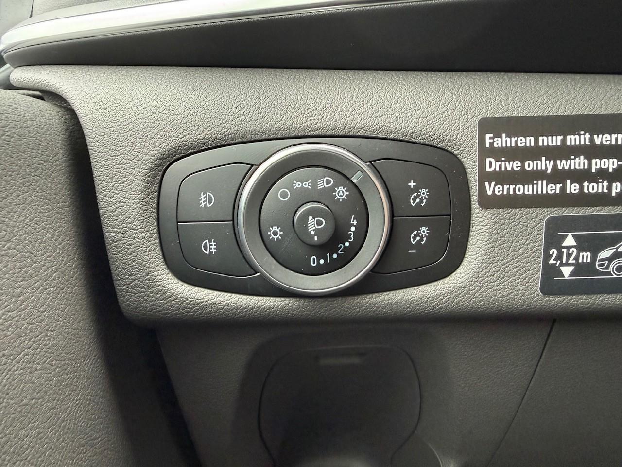 FORD 320L1 LIMITED 150PS AUFSTELLDACH FORD 320L1 LIMITED 150PS AUFSTELLDACH