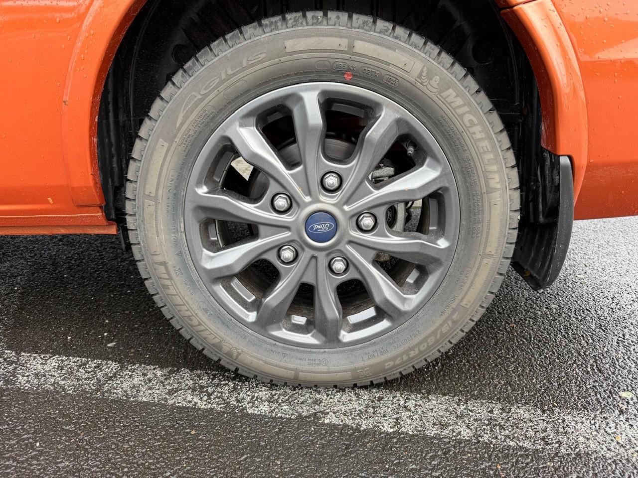 FORD 320L1 LIMITED 150PS AUFSTELLDACH FORD 320L1 LIMITED 150PS AUFSTELLDACH