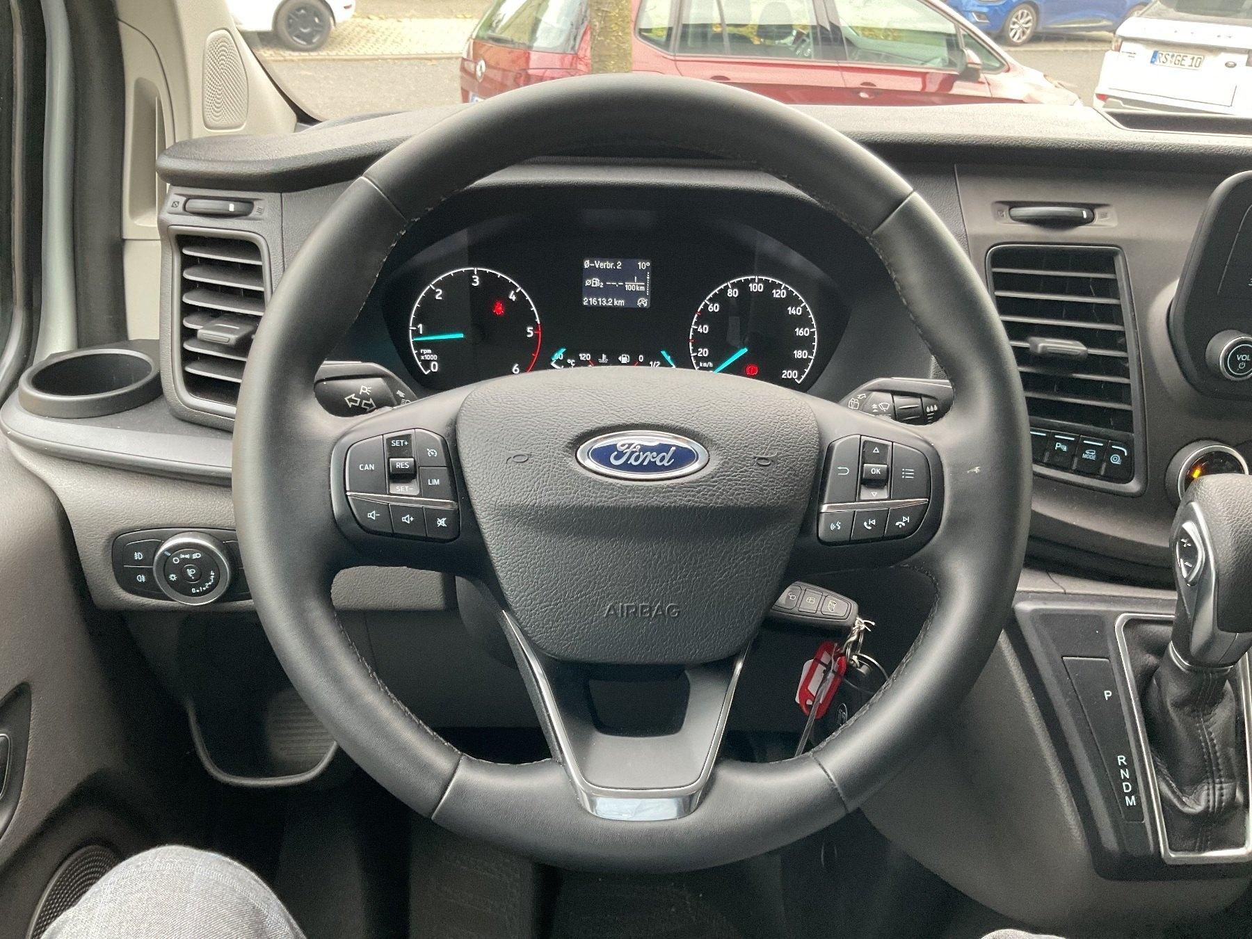 FORD 320L1 Kombi Trend 9-Sitzer AC*PDC FORD 320L1 Kombi Trend 9-Sitzer AC*PDC