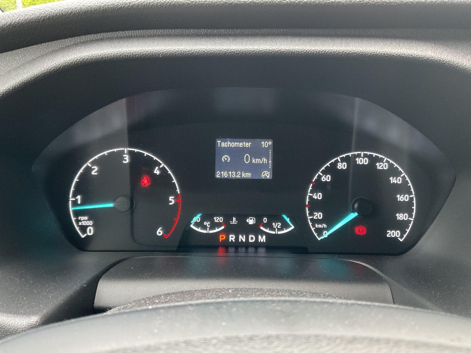 FORD 320L1 Kombi Trend 9-Sitzer AC*PDC FORD 320L1 Kombi Trend 9-Sitzer AC*PDC