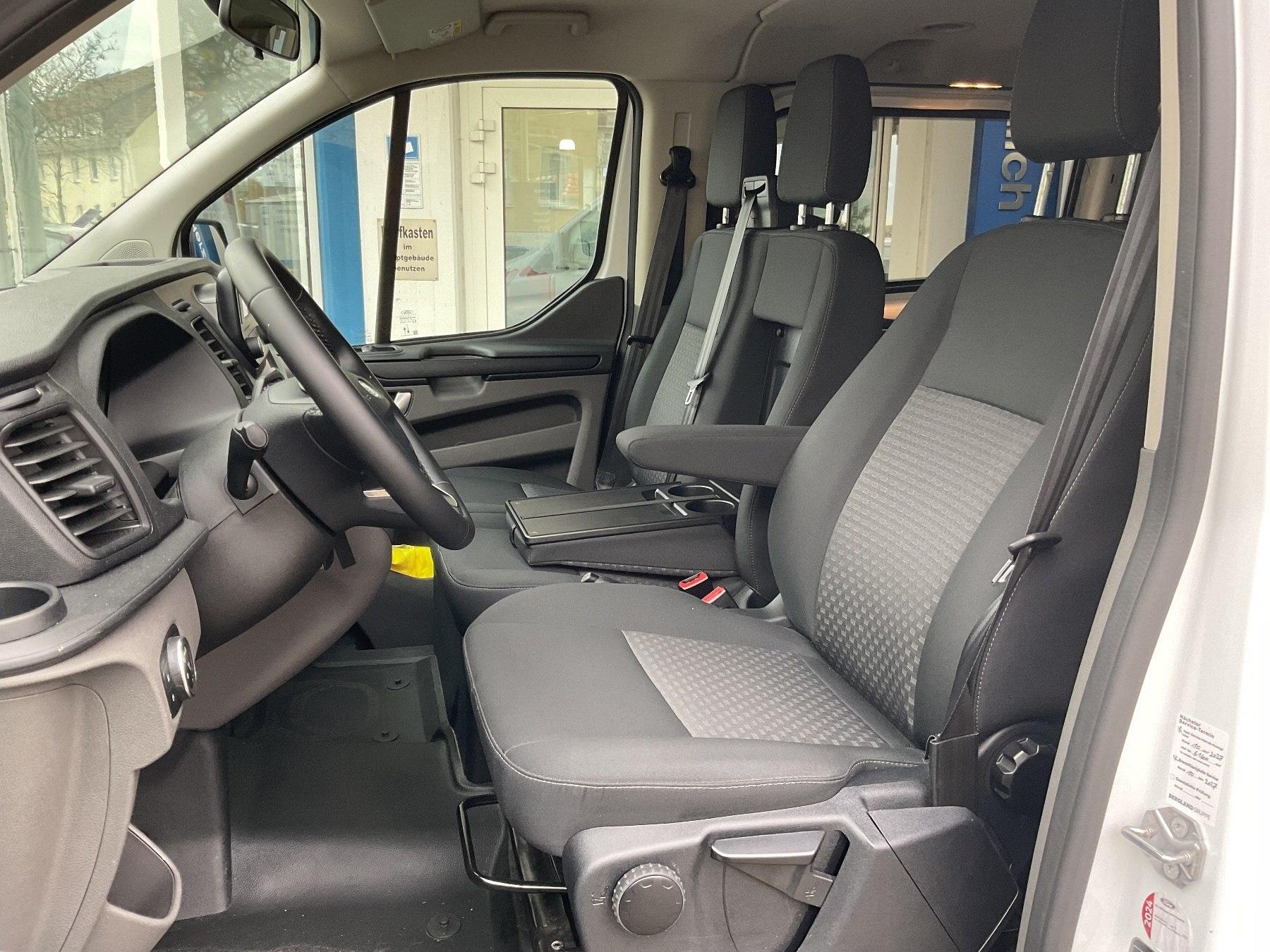 FORD 320L1 Kombi Trend 9-Sitzer AC*PDC FORD 320L1 Kombi Trend 9-Sitzer AC*PDC