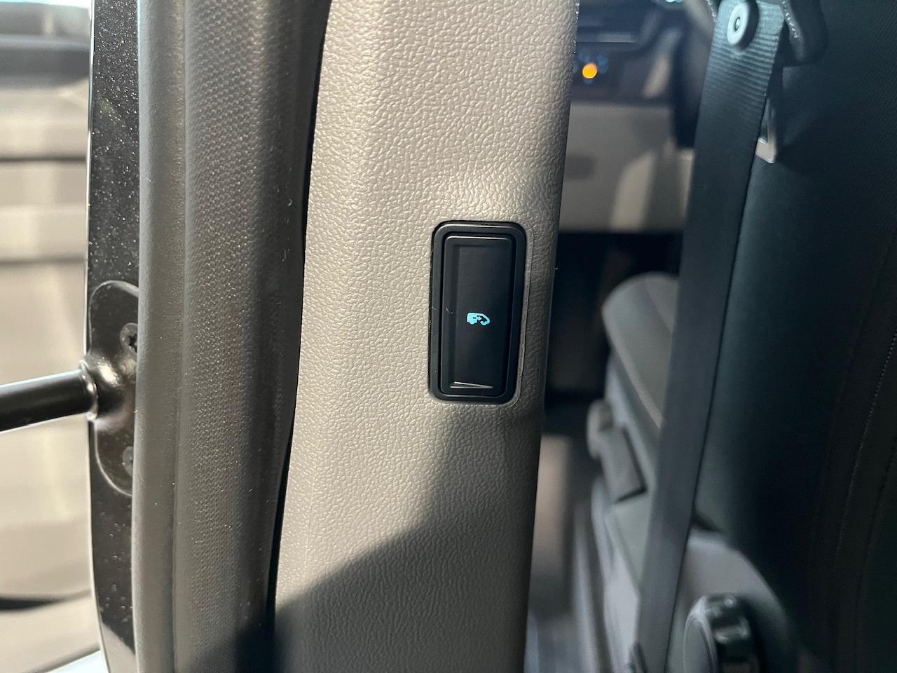 FORD KOMBI 320L2 Limited 2.0l 170PS Automatik FORD KOMBI 320L2 Limited 2.0l 170PS Automatik