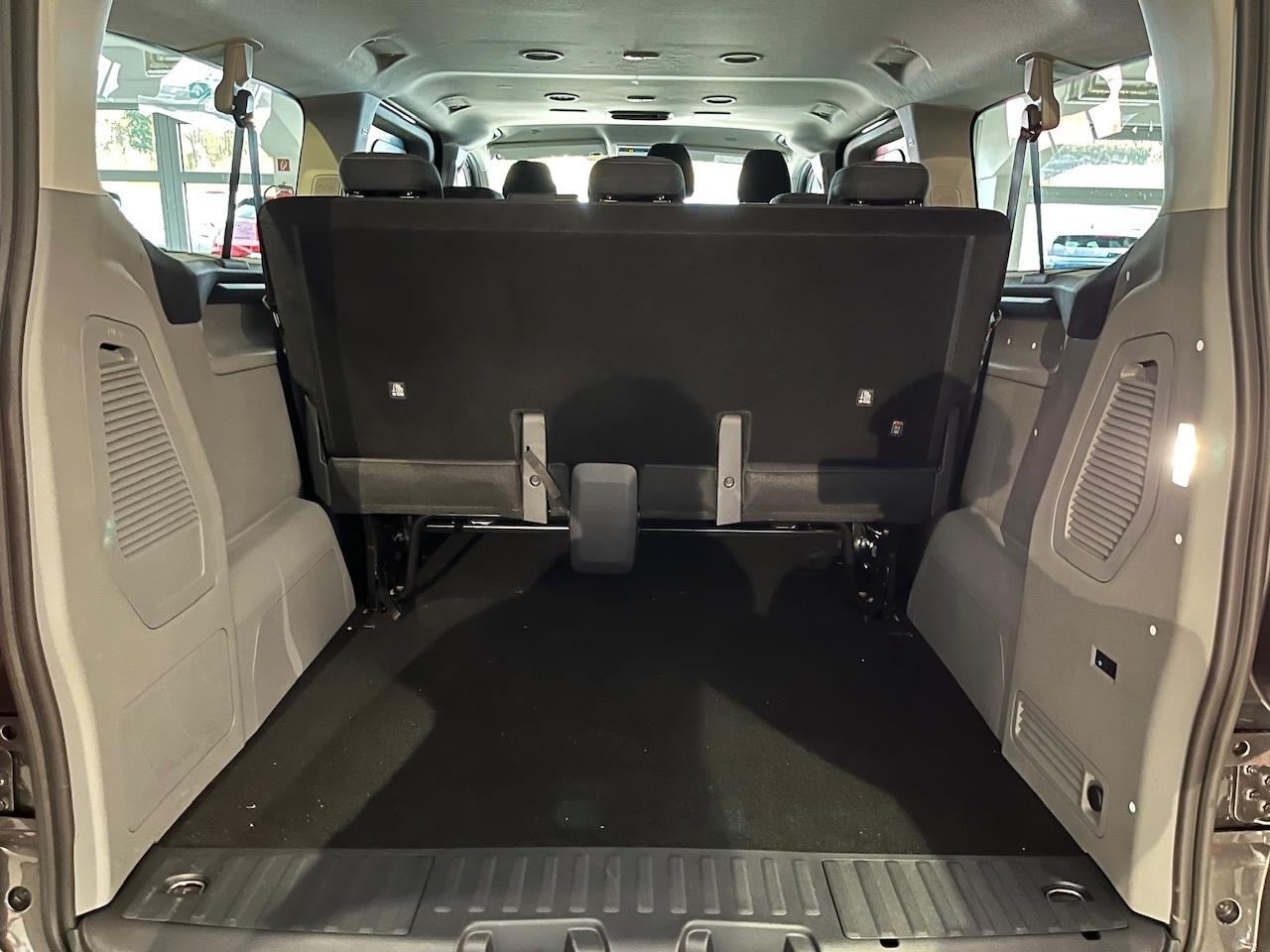 FORD KOMBI 320L2 Limited 2.0l 170PS Automatik FORD KOMBI 320L2 Limited 2.0l 170PS Automatik