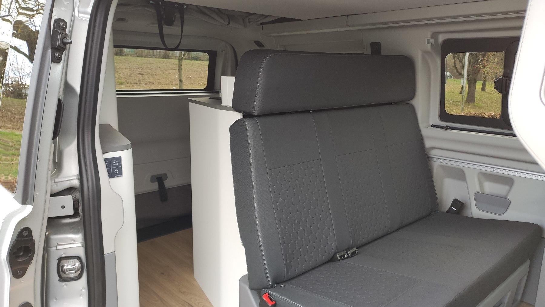 FORD 320L1 170PS A8 FWD FORD 320L1 170PS A8 FWD