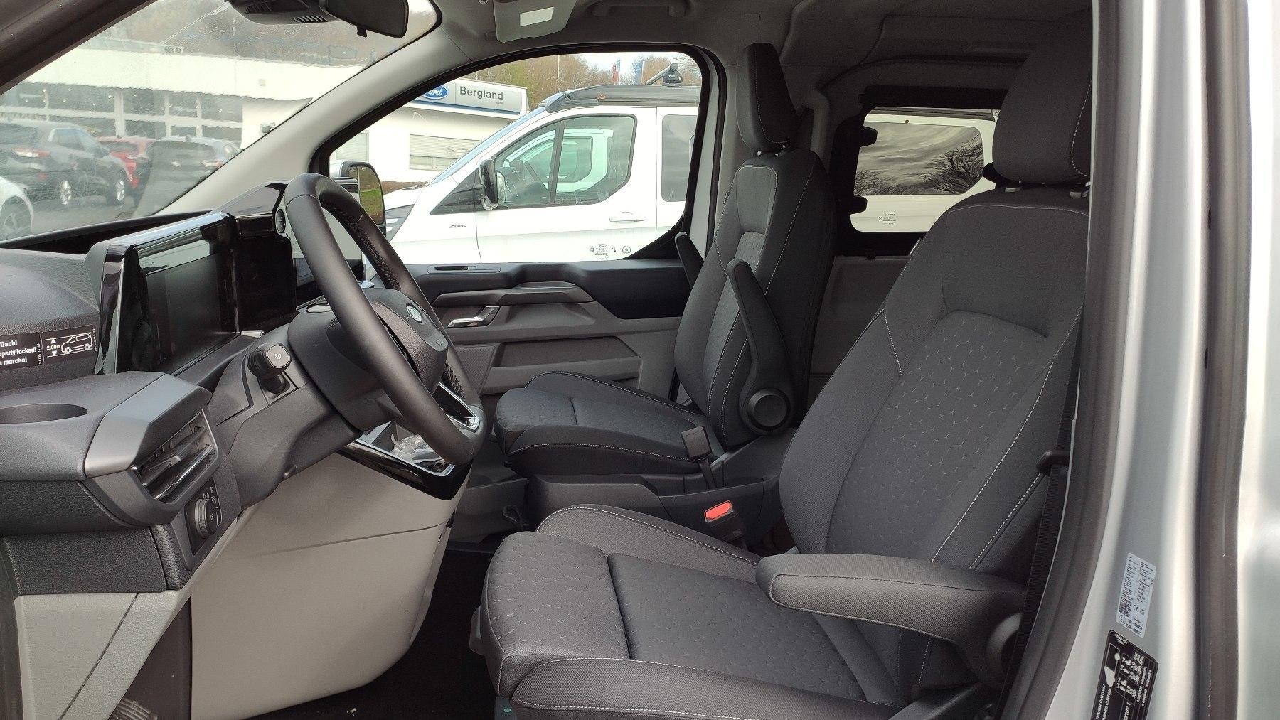 FORD 320L1 170PS A8 FWD FORD 320L1 170PS A8 FWD