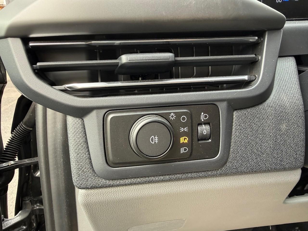 FORD 320L1 Aufstelldach 170PS Automatik FORD 320L1 Aufstelldach 170PS Automatik