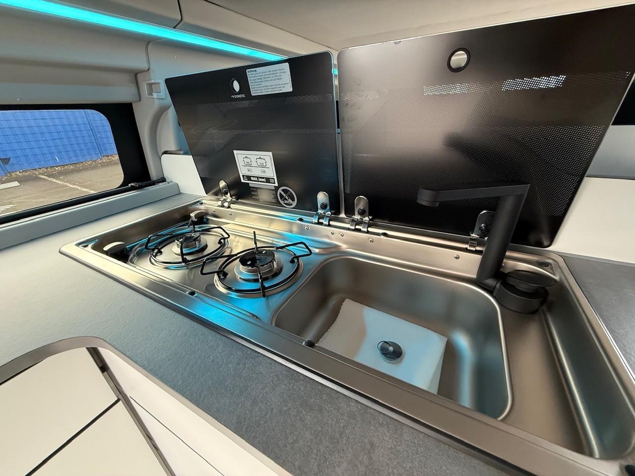 FORD 320L1 Aufstelldach 170PS Automatik FORD 320L1 Aufstelldach 170PS Automatik