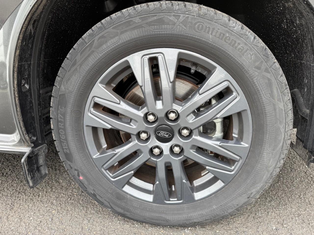 FORD 320L1 Aufstelldach 170PS Automatik FORD 320L1 Aufstelldach 170PS Automatik