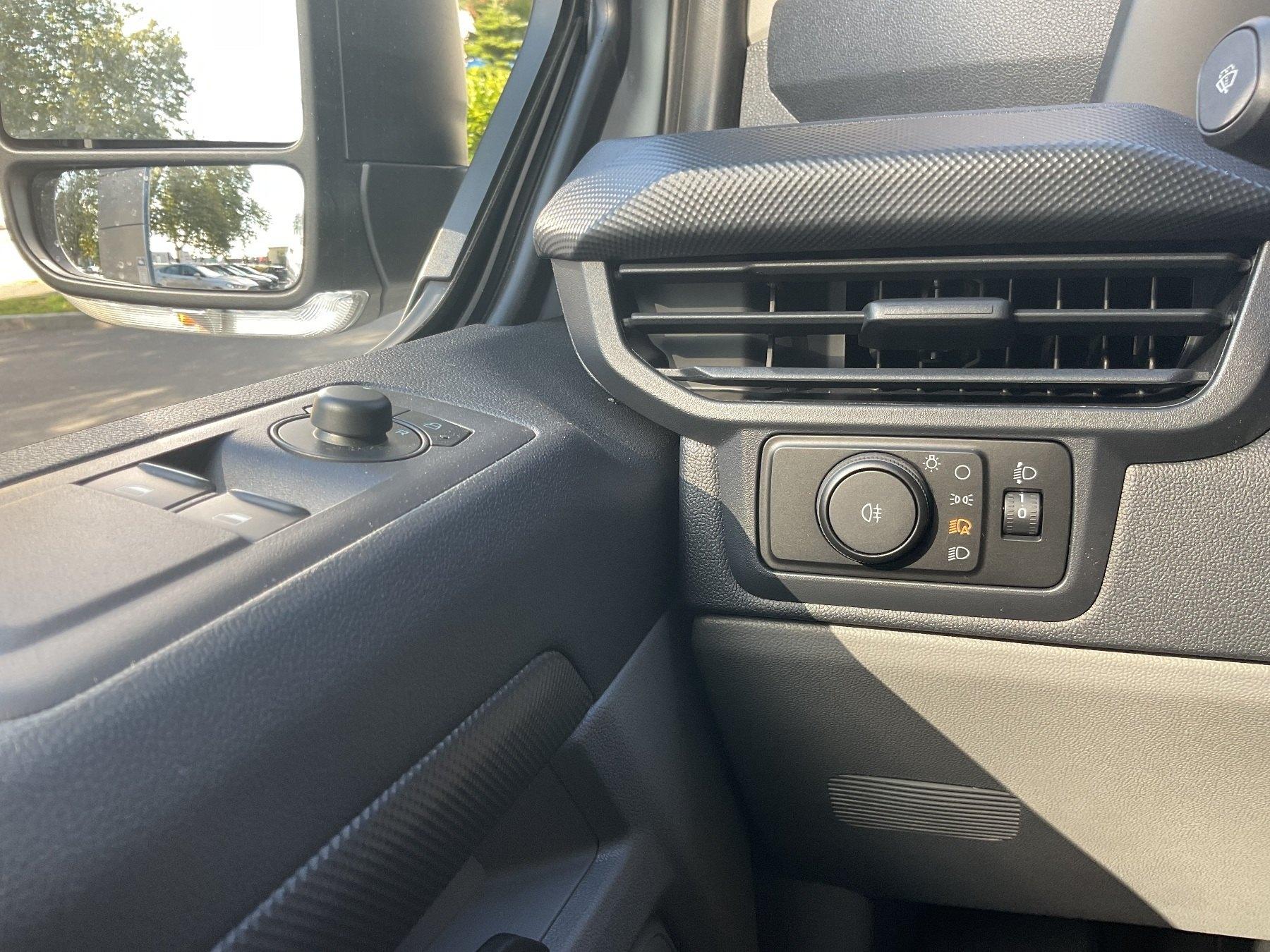 FORD 320 L2 Doppelkabine Trend *LED*Ke FORD 320 L2 Doppelkabine Trend *LED*Ke