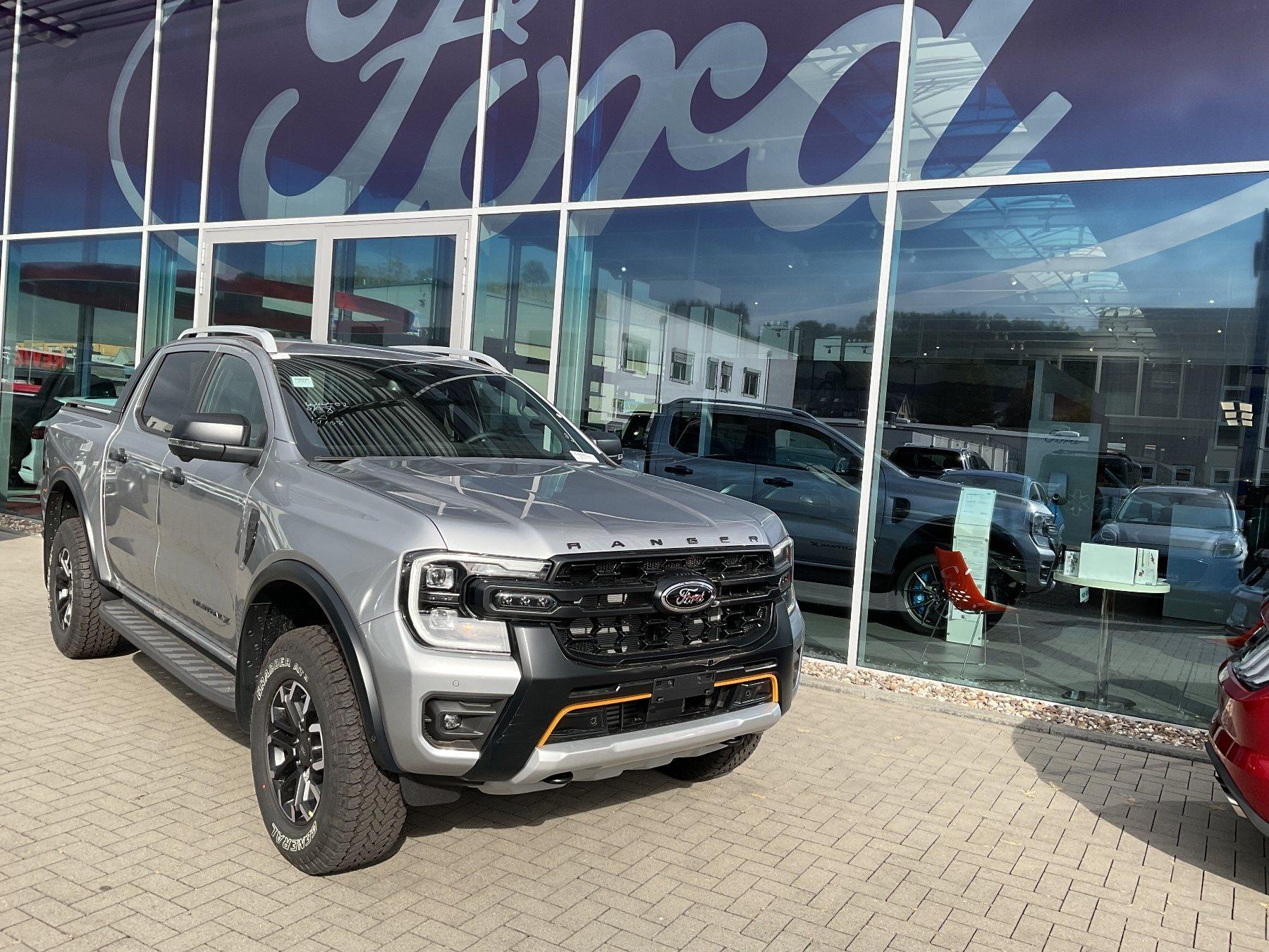 FORD WILDTRAK X, elek. Laderaumrollo, 360 Grad