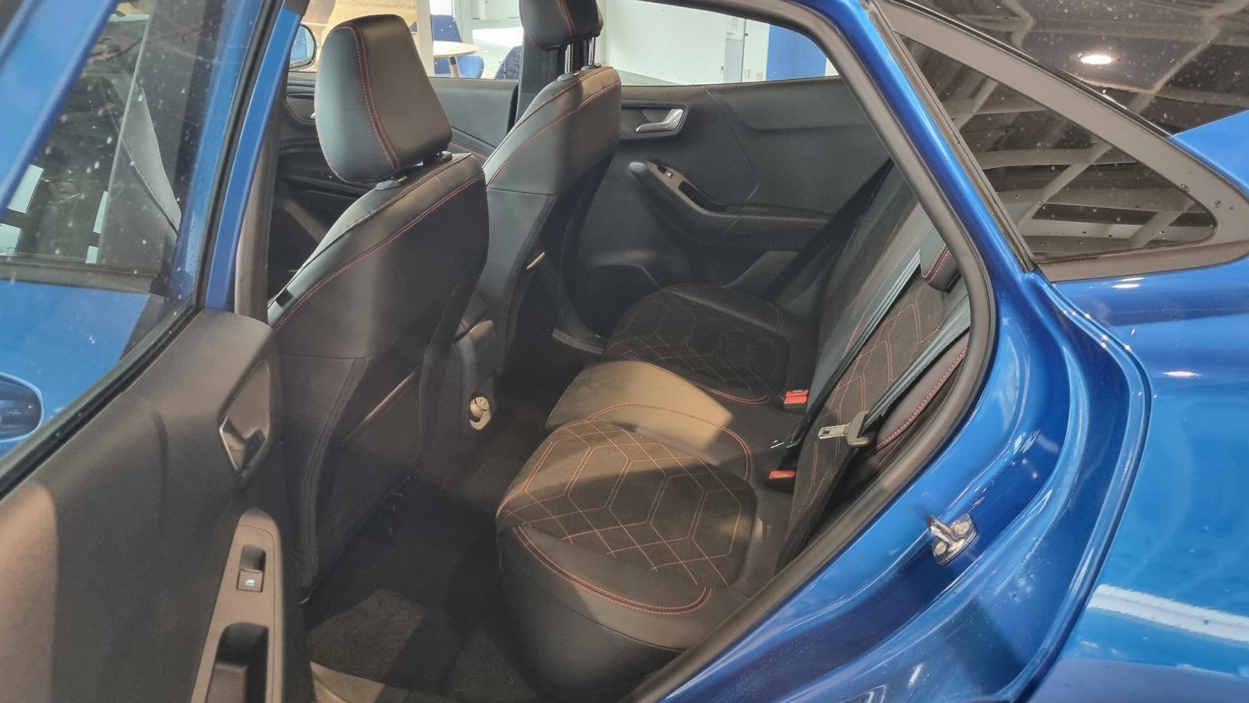 FORD ST-LINE X 5D 1.0T 125 MHEV DC7 FWD FORD ST-LINE X 5D 1.0T 125 MHEV DC7 FWD