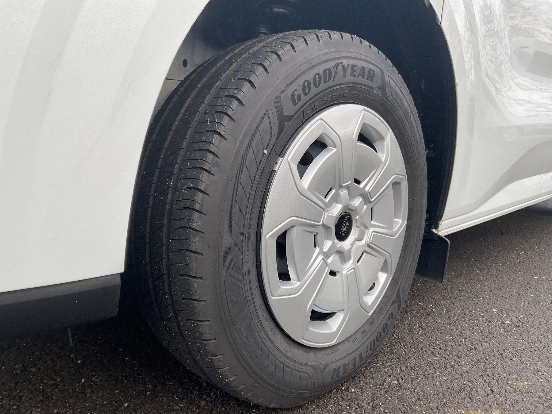 FORD 280 L1 Kastenwagen Trend *RFK*PDC FORD 280 L1 Kastenwagen Trend *RFK*PDC