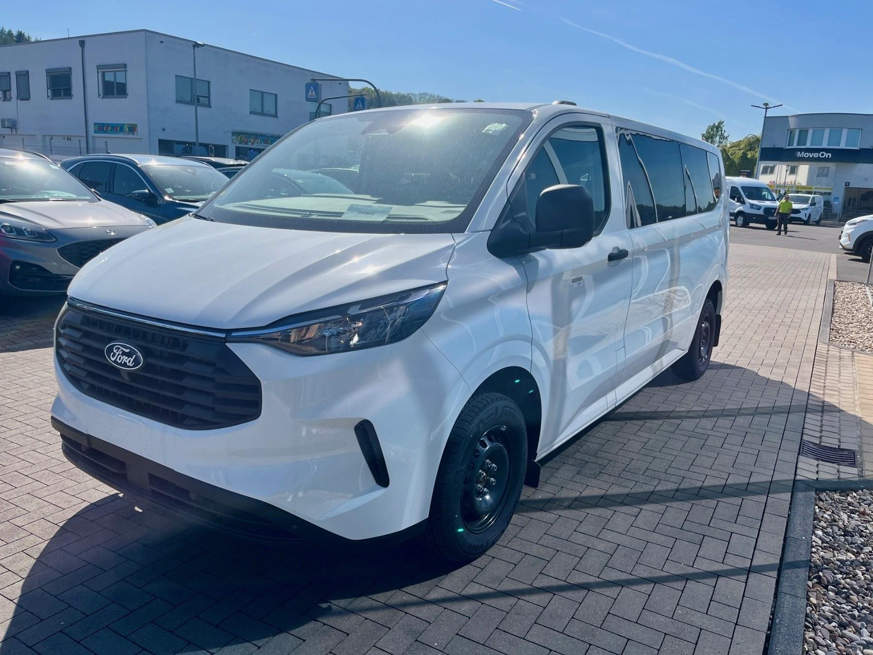 FORD Kombi 320L2 *9-Sitzer *Navi *AHK FORD Kombi 320L2 *9-Sitzer *Navi *AHK