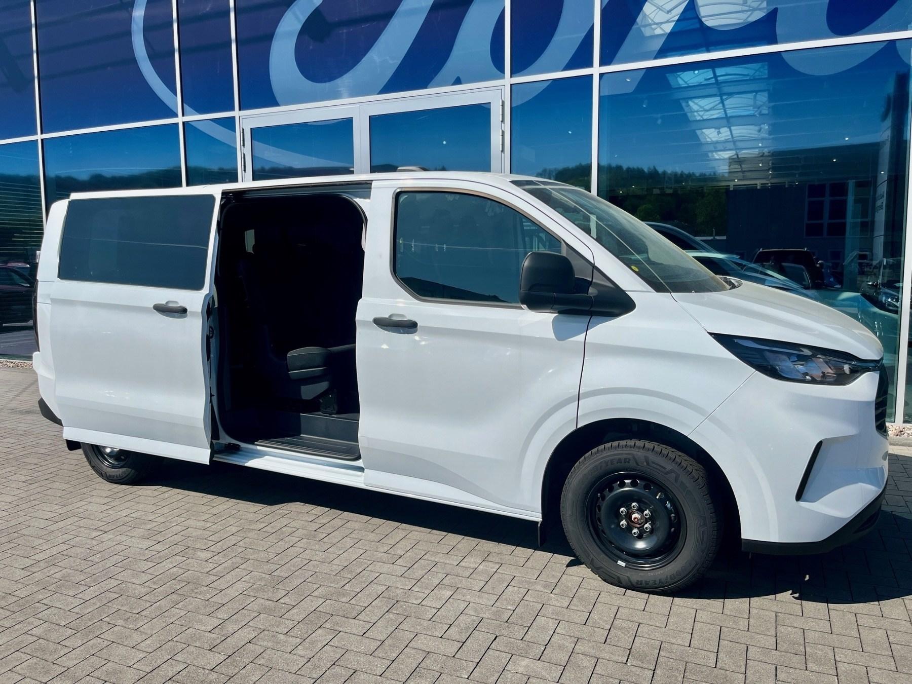 FORD Kombi 320L2 *9-Sitzer *Navi *AHK FORD Kombi 320L2 *9-Sitzer *Navi *AHK