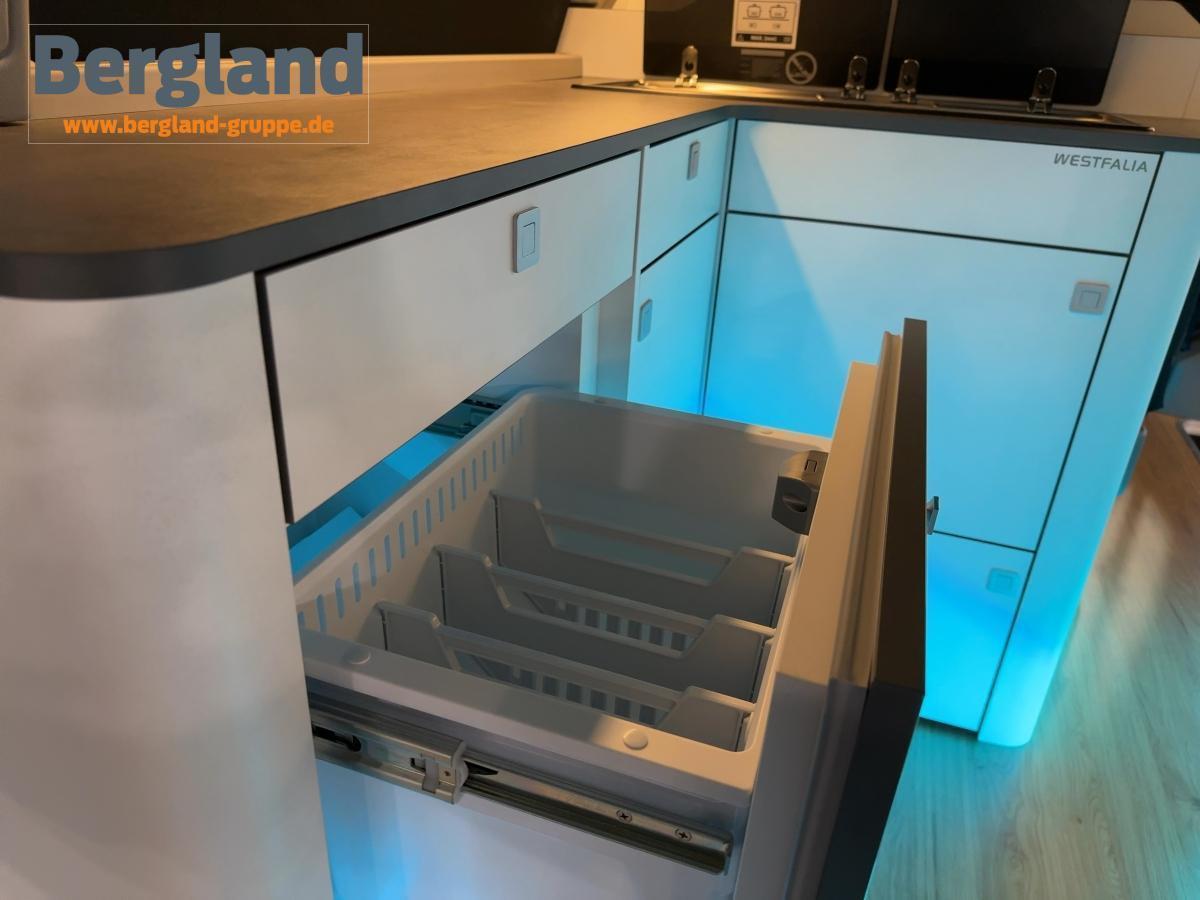 FORD NUGGET TITANIUM 320L2 150PS M6 FWD FORD NUGGET TITANIUM 320L2 150PS M6 FWD