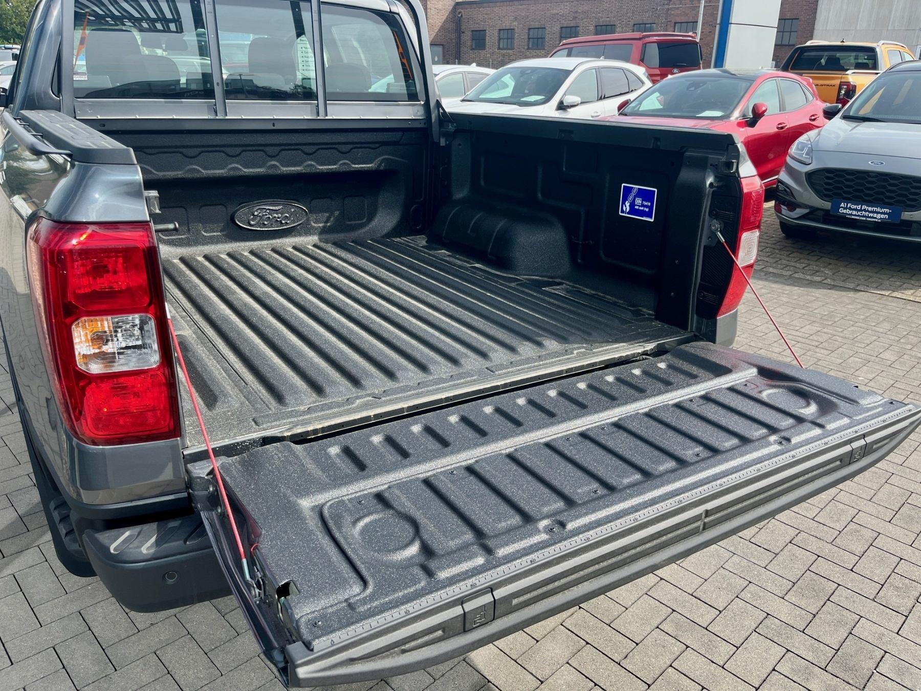 FORD 2.0 Ecoblue XL 4x4 Doppelkabine FORD 2.0 Ecoblue XL 4x4 Doppelkabine