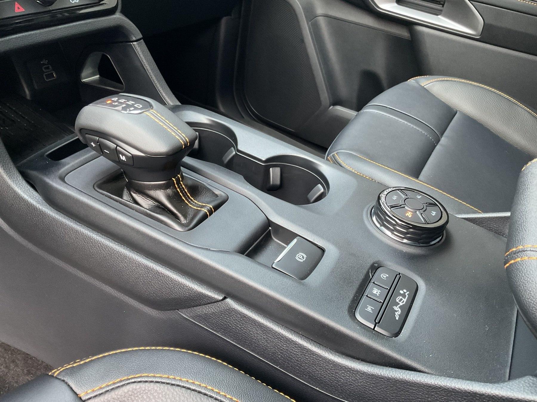 FORD Doppelkabine LKW Wildtrak 3.0l V6 FORD Doppelkabine LKW Wildtrak 3.0l V6