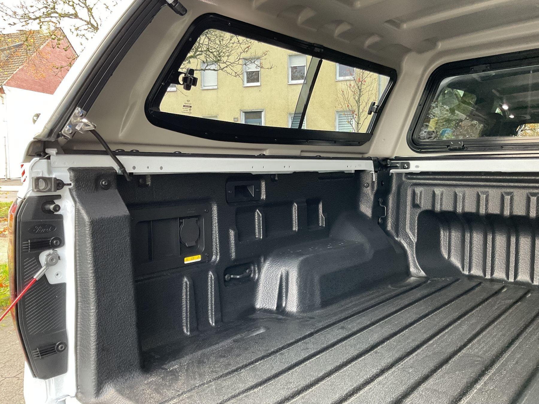 FORD Doppelkabine LKW Wildtrak 3.0l V6 FORD Doppelkabine LKW Wildtrak 3.0l V6