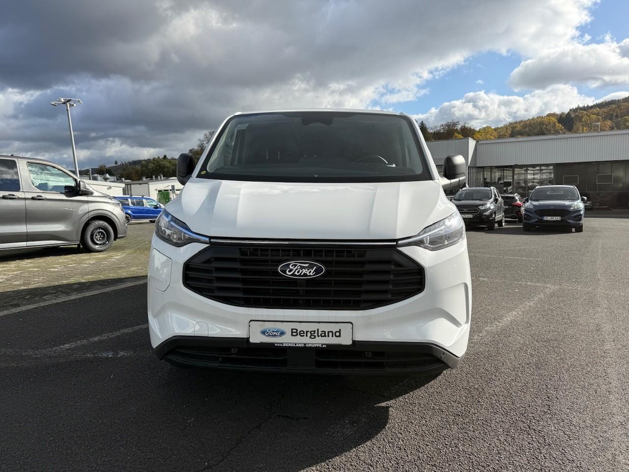 FORD Kastenwagen TREND PHEV 320L1 233PS Automatik FORD Kastenwagen TREND PHEV 320L1 233PS Automatik