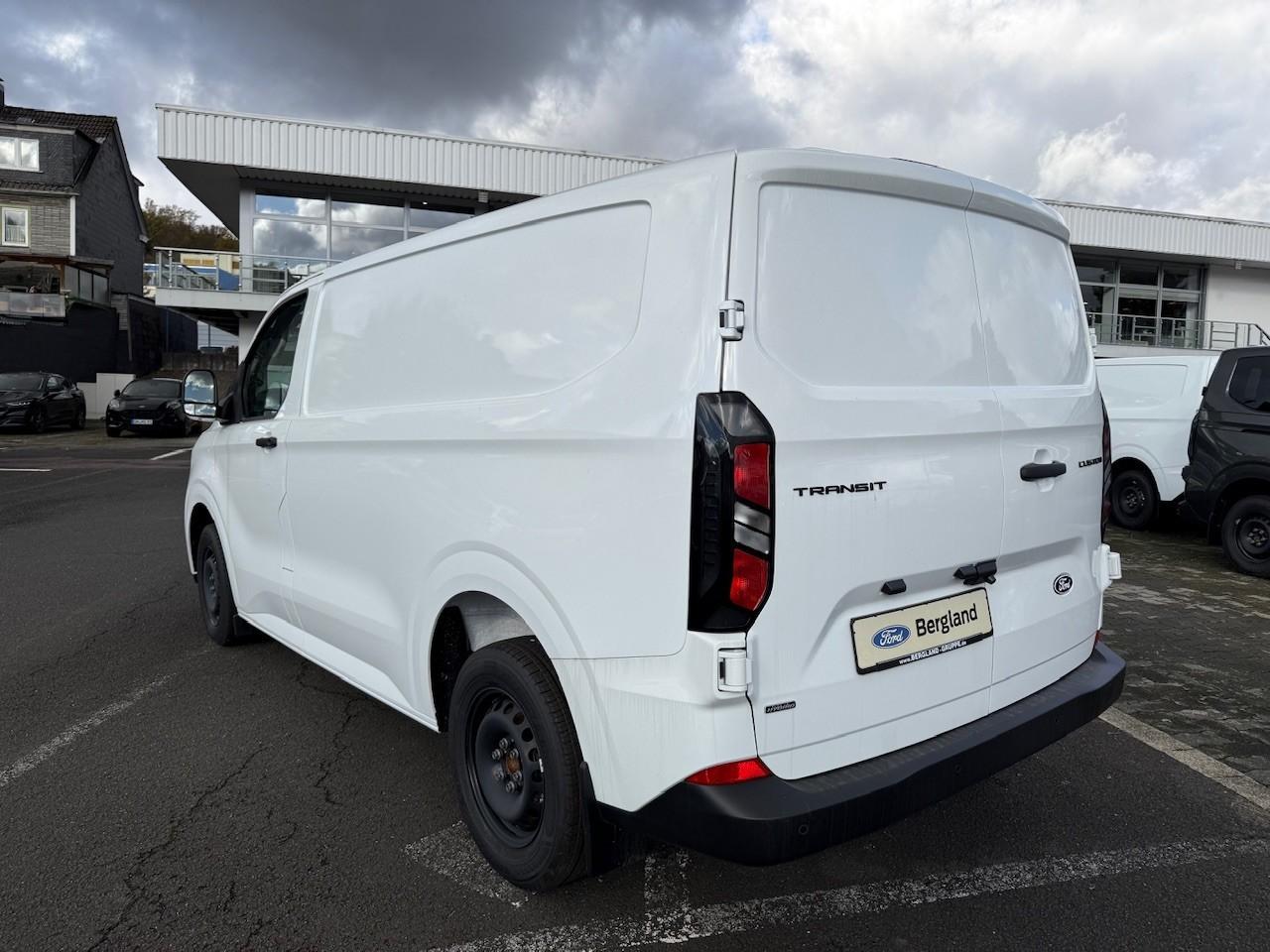 FORD Kastenwagen TREND PHEV 320L1 233PS Automatik FORD Kastenwagen TREND PHEV 320L1 233PS Automatik