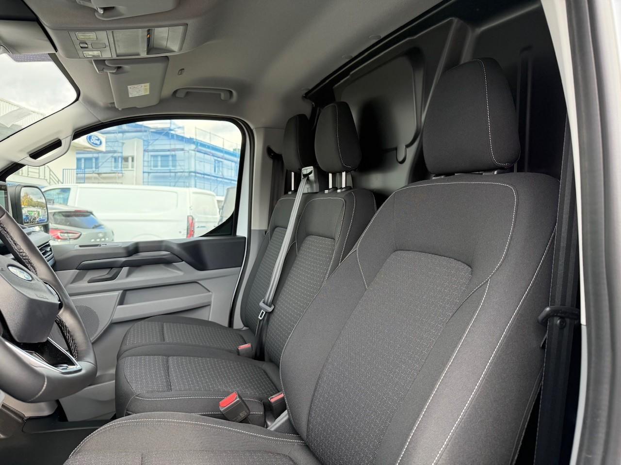 FORD Kastenwagen TREND PHEV 320L1 233PS Automatik FORD Kastenwagen TREND PHEV 320L1 233PS Automatik