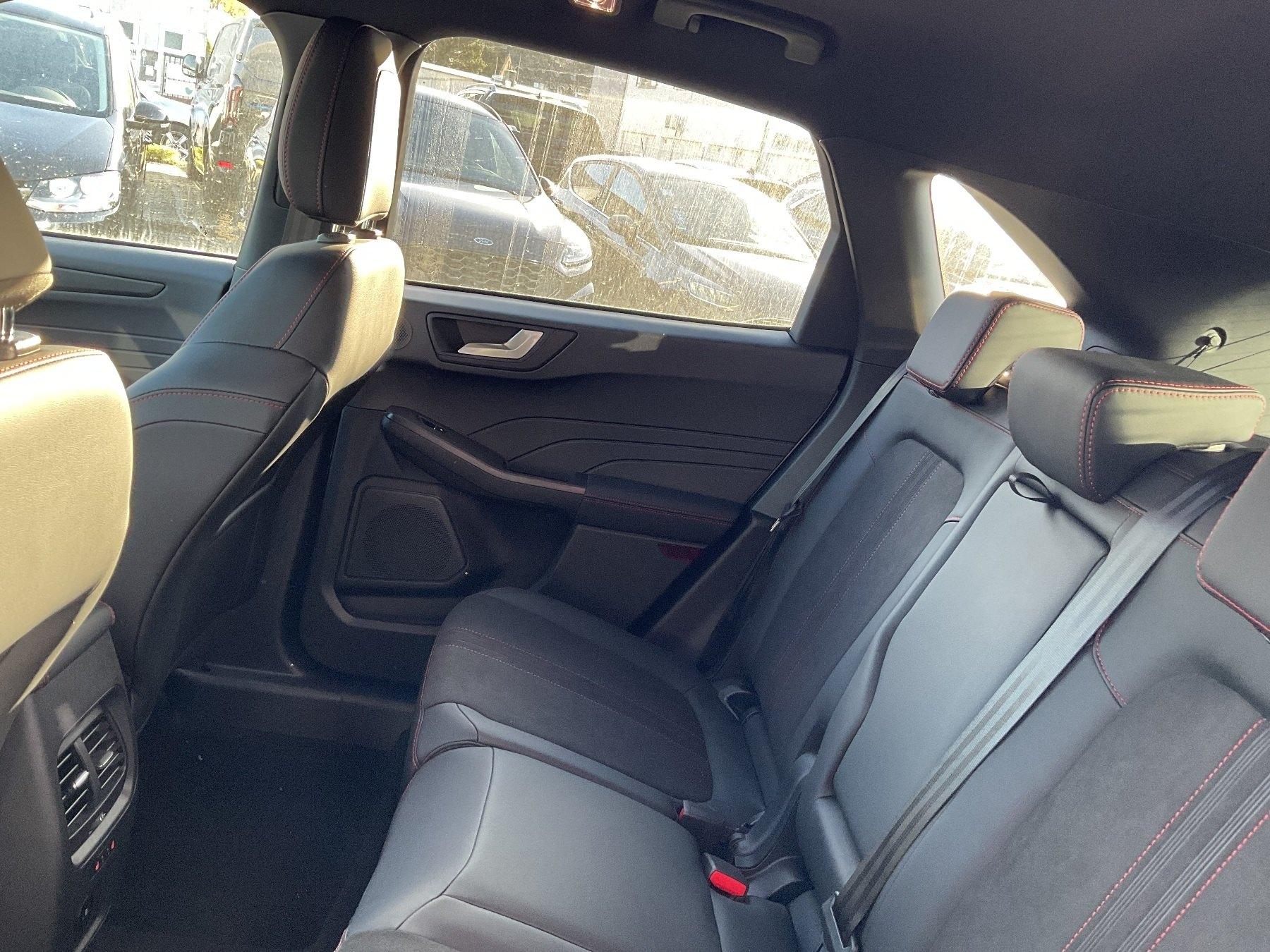 FORD ST-LINE X PHEV B&O LED-MATRIX WINTERPAKET FORD ST-LINE X PHEV B&O LED-MATRIX WINTERPAKET