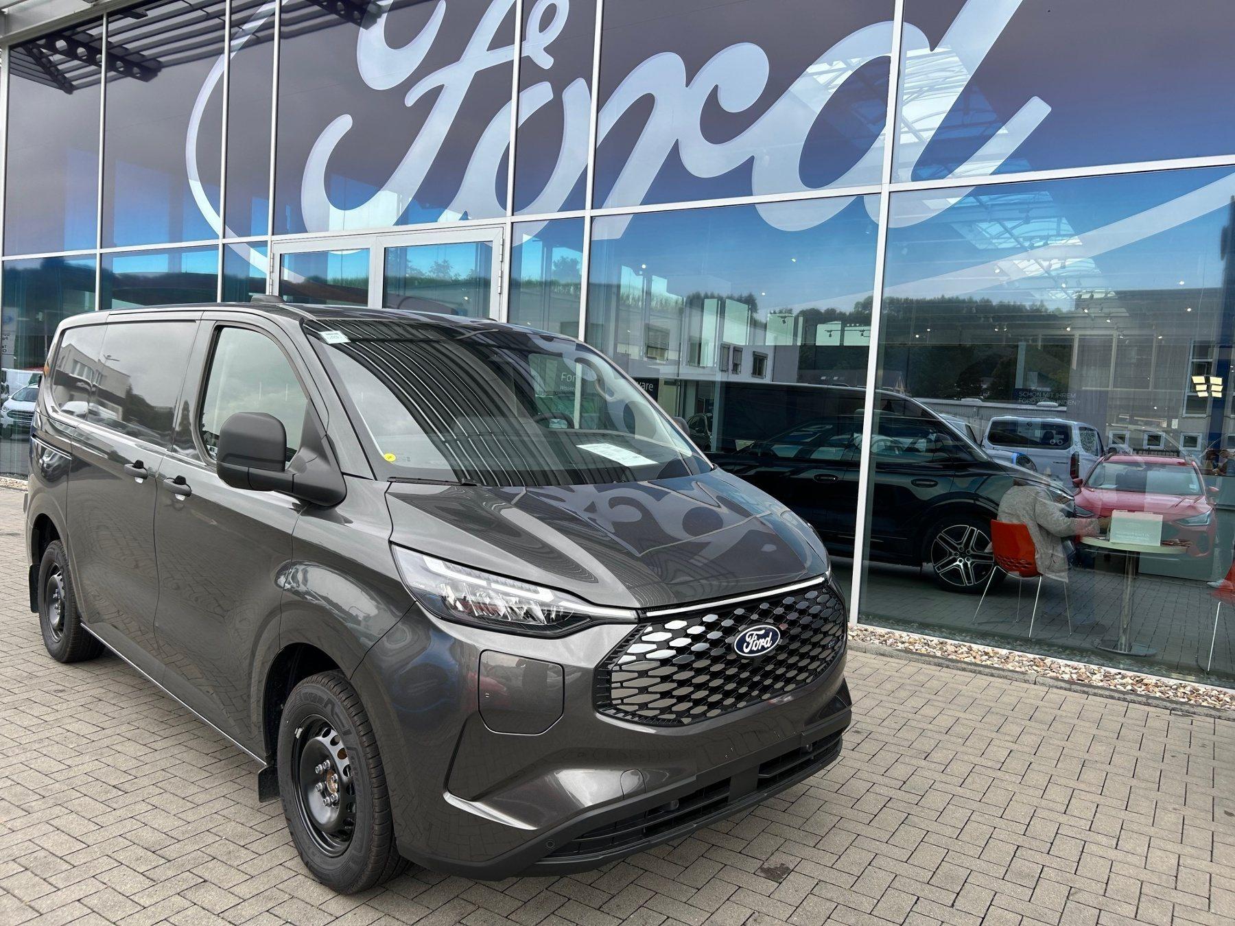 FORD E-Custom TREND 320L1 *AHK *GJR