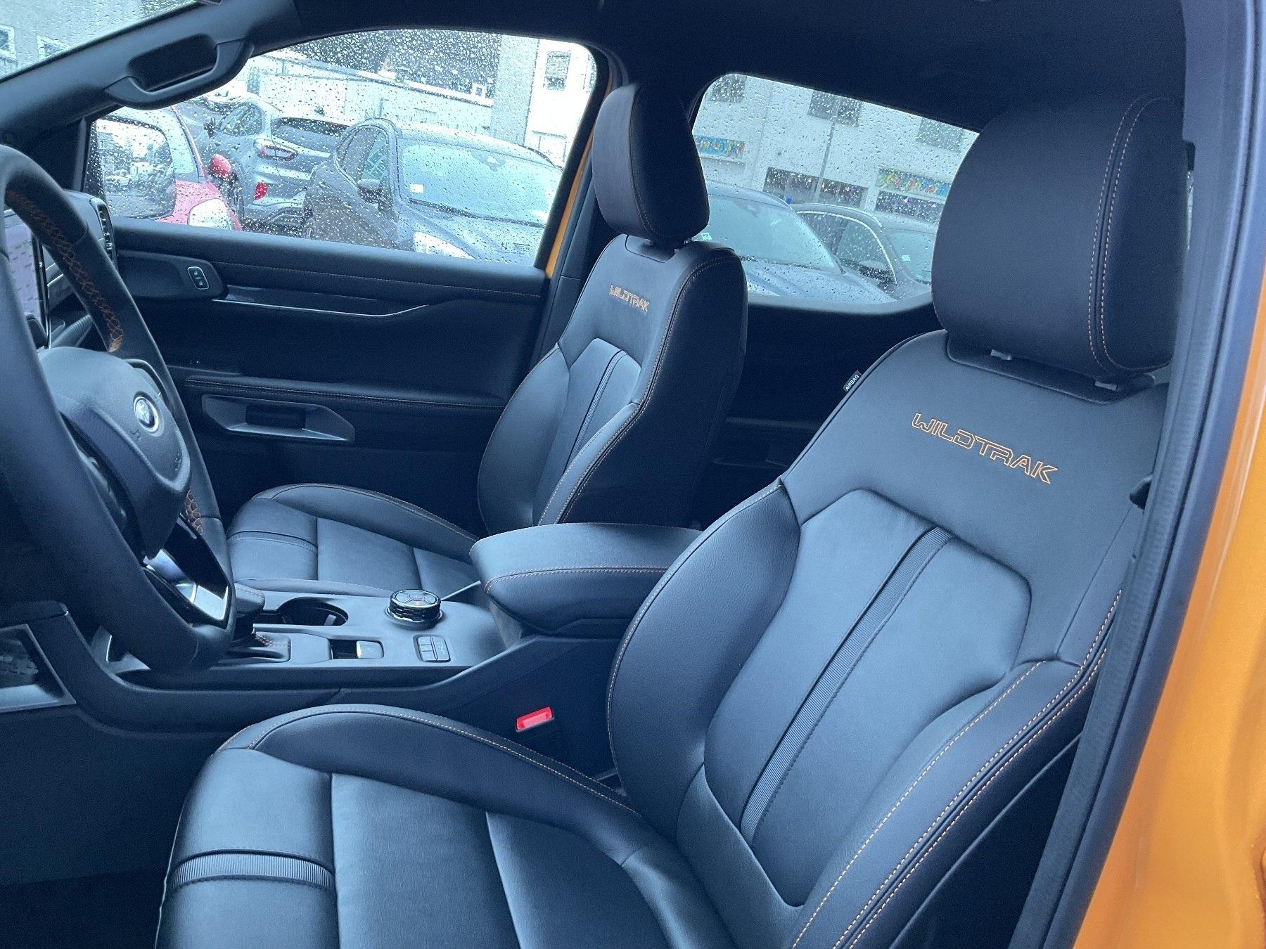 FORD 3.0 V6 WILDTRAK el. Rollo FORD 3.0 V6 WILDTRAK el. Rollo