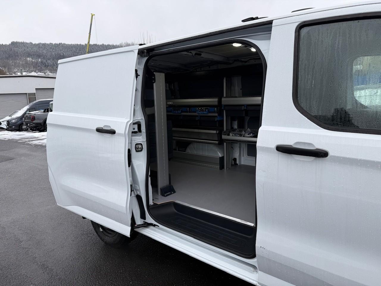 FORD 320L1 TREND Service Line 136PS FORD 320L1 TREND Service Line 136PS