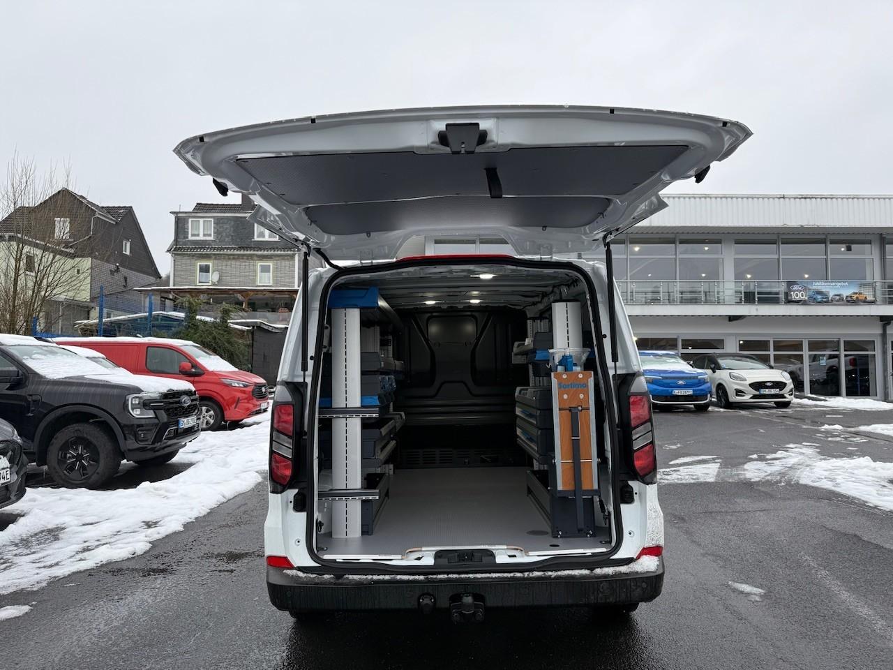 FORD 320L1 TREND Service Line 136PS FORD 320L1 TREND Service Line 136PS