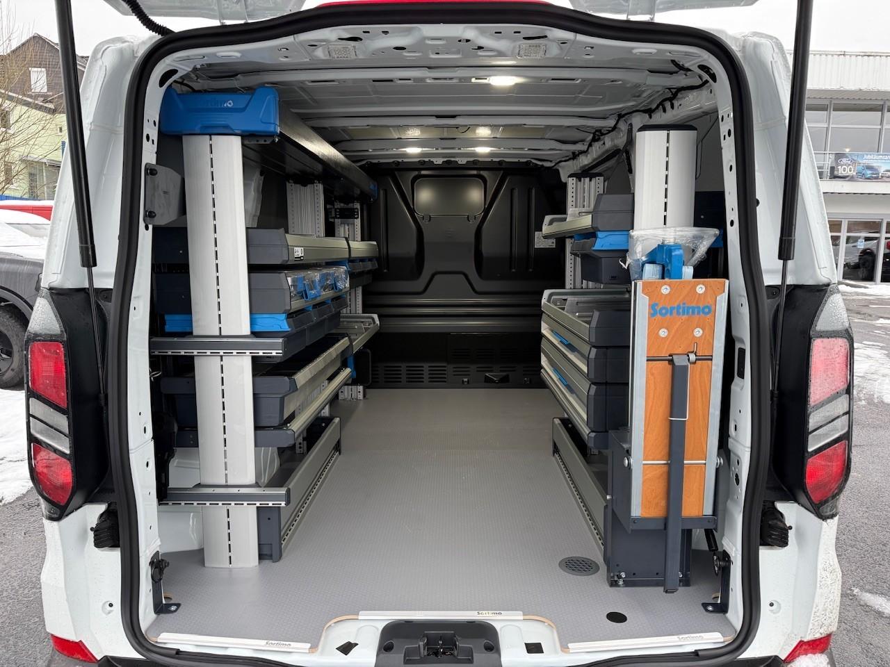 FORD 320L1 TREND Service Line 136PS FORD 320L1 TREND Service Line 136PS