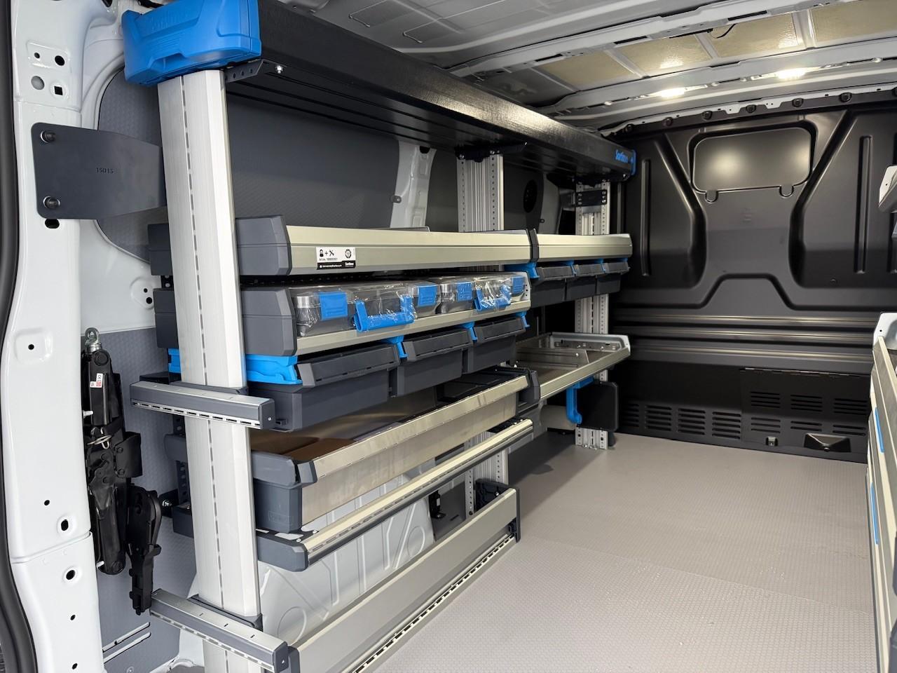 FORD 320L1 TREND Service Line 136PS FORD 320L1 TREND Service Line 136PS