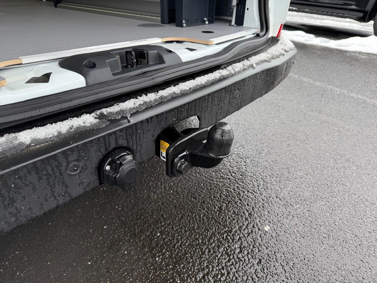 FORD 320L1 TREND Service Line 136PS FORD 320L1 TREND Service Line 136PS