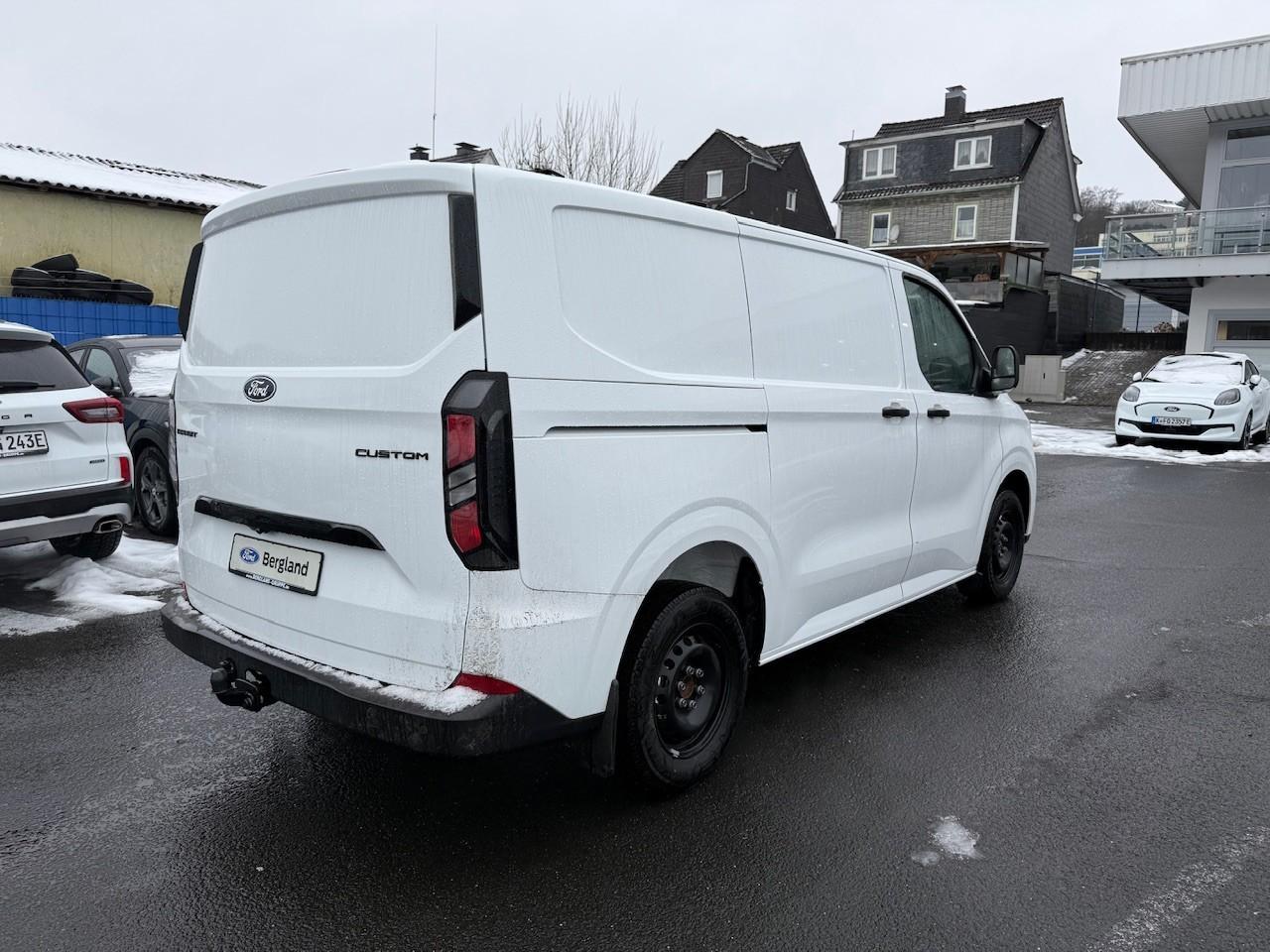 FORD 320L1 TREND Service Line 136PS FORD 320L1 TREND Service Line 136PS