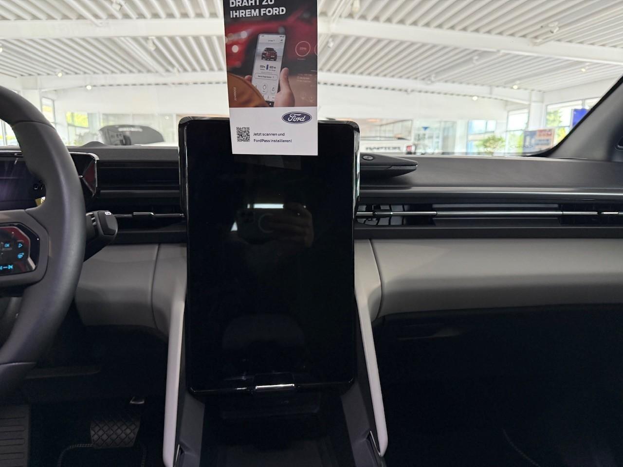 FORD RWD Extended Range *Wärmepumpe* FORD RWD Extended Range *Wärmepumpe*