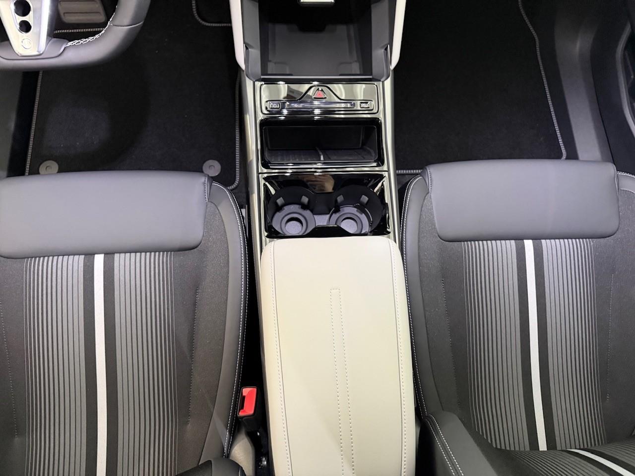 FORD RWD Extended Range *Wärmepumpe* FORD RWD Extended Range *Wärmepumpe*