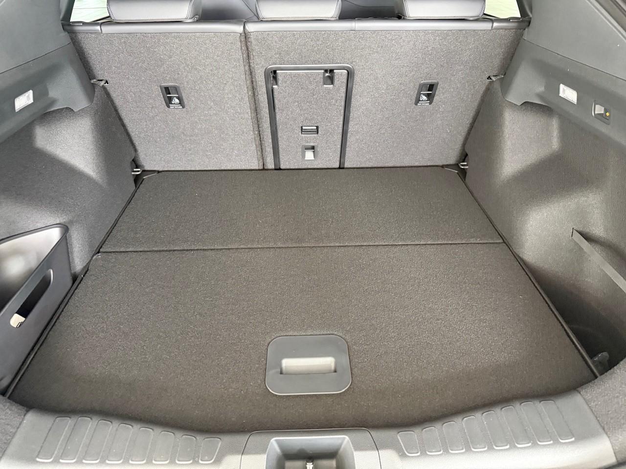 FORD RWD Extended Range *Wärmepumpe* FORD RWD Extended Range *Wärmepumpe*